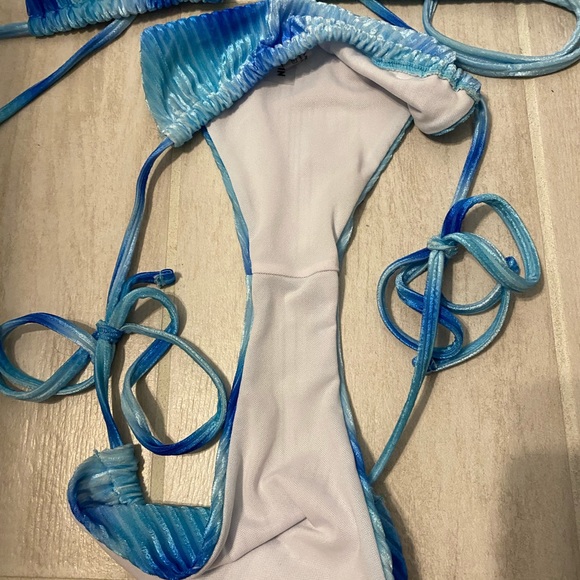 Bathing suit - Picture 5 of 6